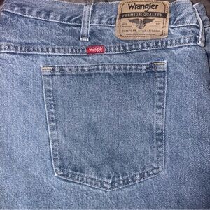 Wrangler Men's Light Blue Straight Jeans 50x32
